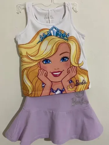 Conjunto Infantil Barbie n° 3 da Riachuelo pouco uso