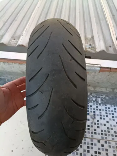 Pneu Bridgestone