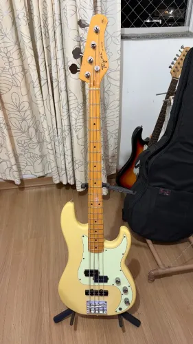 Contrabaixo Tagima TW-65