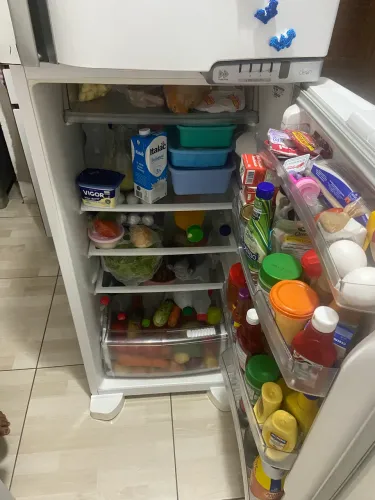 Vendo geladeira Brastemp frost free linha clean