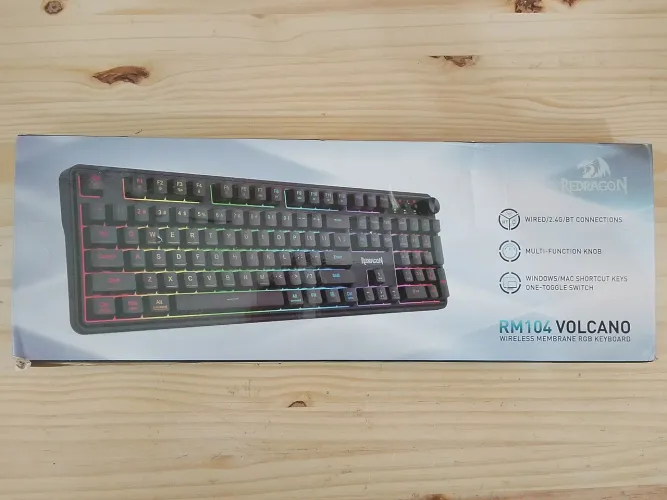 Teclado Membrana RGB Redragon RM104 Volcano