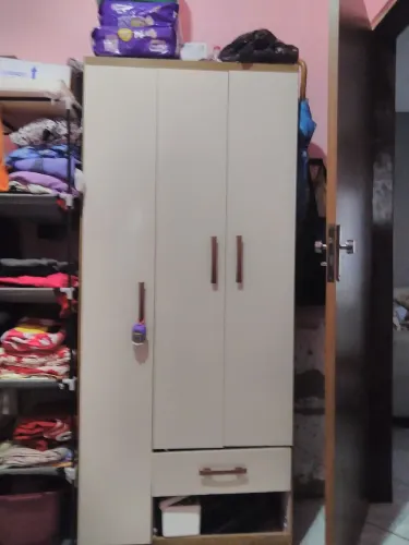 Guarda roupa solteiro 