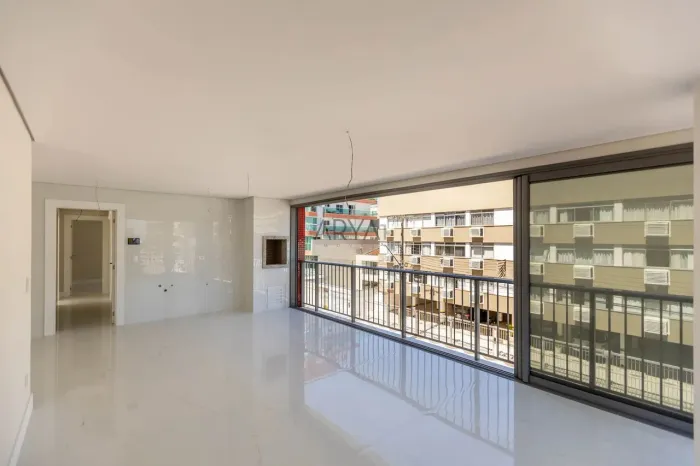 Apartamento garden na Praia Mansa em Caiobá ARYA1