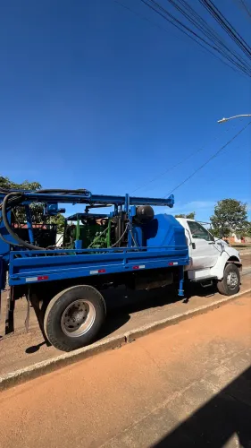 VENDO PERFURATRIZ PARA POÇO ARTSIANO MONTADA NO CAMINHÃO F12000