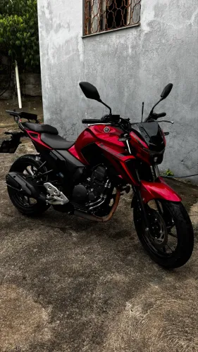 Fazer FZ25 2025 Único dono e na Garantia 