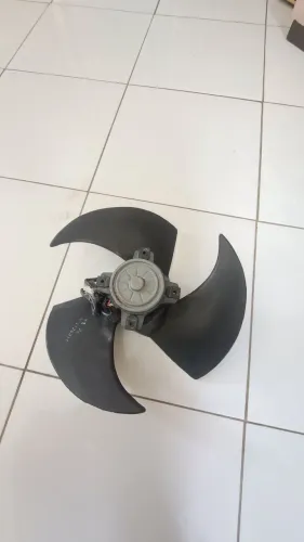 Moto ventilador fujitsu 12000