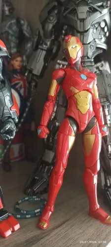 Coração de Ferro Marvel legends 