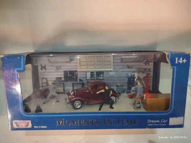 Carrinho DIORAMA moment in Time Grande