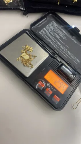 Escapulário em ouro 18