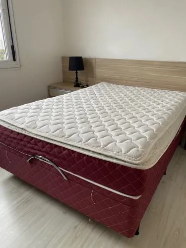 Cama casal com box baú e colchão