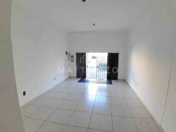 Salão comercial para locação, no Centro de Limeira/SP.