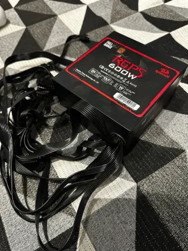 Fonte Redragon 600w RGPS