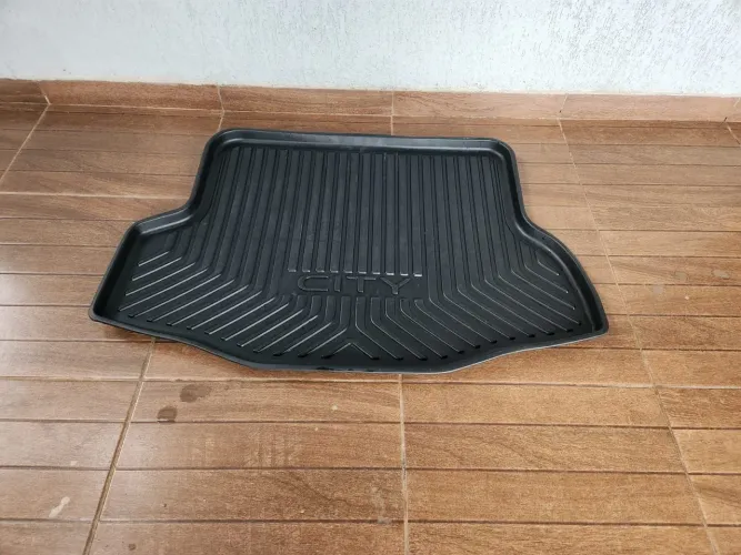 Vendo tapete de porta mala