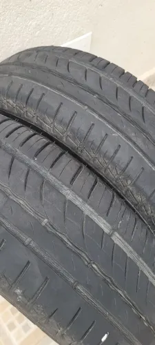 Pneus 175/70/13 ( Remold)