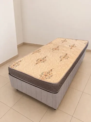 Cama box solteiro + colchão D33 Rondomóveis 88x188