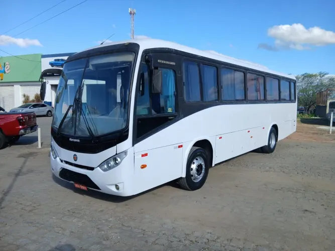 ÔNIBUS RODOVIÁRIO MOTOR DIANTEIRO