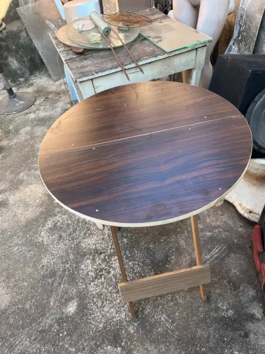 Mesa dobrável redonda
