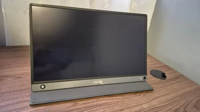 Monitor portátil ZenScreen Touch MB16AMT