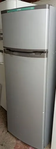 Vendo geladeira Consul 360 litros funcionando perfeitamente 