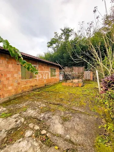 CASA COM ÓTIMA LOCALIZAÇÃO CENTRAL SÃO JOSÉ DO BARREIRO SP