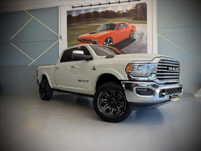Ram 3500 Limited Longhorn 6.7 TB CD Diesel 2022