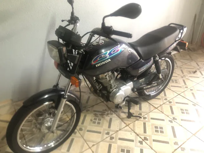 Vendo CG titan 1997