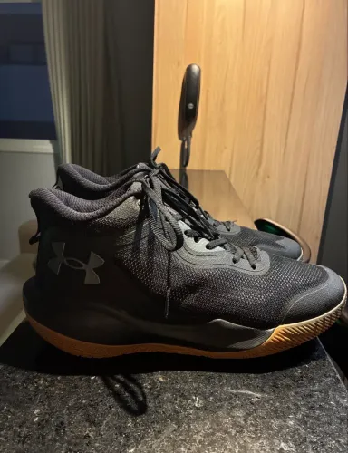 Tênis de Basquete Under Armour Bankshot preto