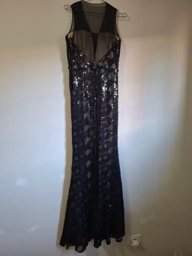 2 vestidos de festa
