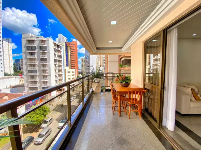 Ed. Residencial ARUAN Apartamento Duplex com 5 Quarto(s) e 5 banheiro(s) à Venda, 202.00 p