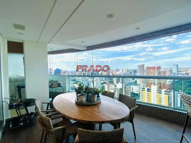 Venda | Cobertura com 404.30 m², 4 vagas, Zona 01 - Maringá.