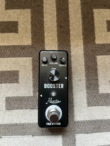 Pedal Booster Rowin LEF-318 Clean Boost (Mini Pedal Guitarra)