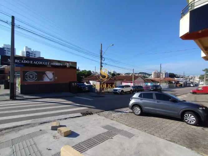 Terreno de 348 m² à venda em Capoeiras, Florianópolis - SC