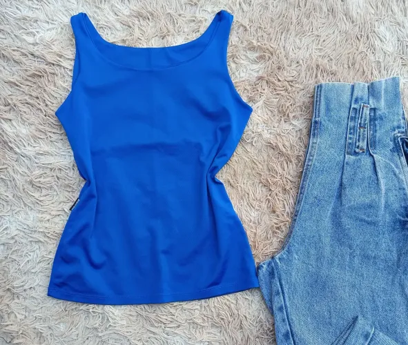 Blusa de alça Tam P C.G.C ( vintage)