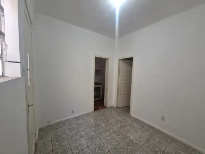 Alugo Kitnet em Santa Teresa isento de condomínio e IPTU; R$ 1.500,00