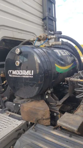 Vendo equipamentos hidráulico piso móvel com óleo 