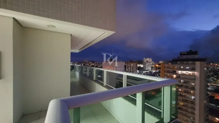COBERTURA PLANA DE ALTO PADRÃO 350m² PRIVATIVOS | 4 SUÍTES | 3 VAGAS