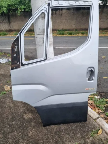 Porta Esquerda Iveco dayli 2021/22/23/24