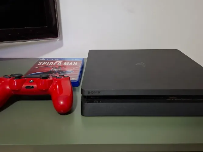 PS4