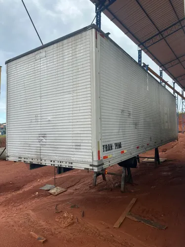 Baú alumínio truck 8,50 comprimento