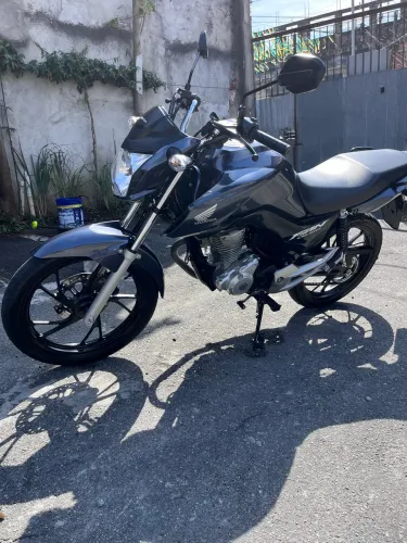 Honda CG Fan 2024 Cinza | Muito Conservada | Único Dono