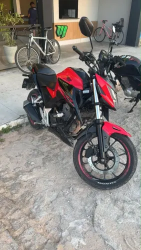CB300F Único dono no ponto de transferência, 23.500( *40)