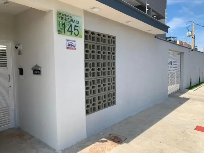 Alugo apartamento