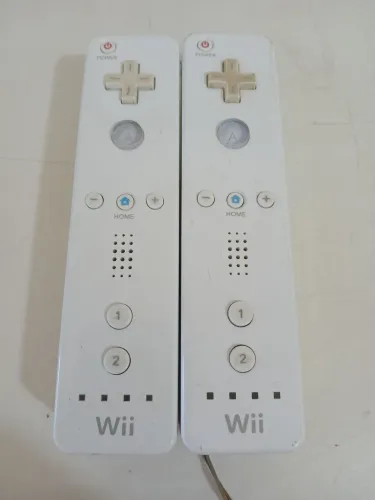 2 Wii Remote (wiimote) - Originais Usado esta ligando Led