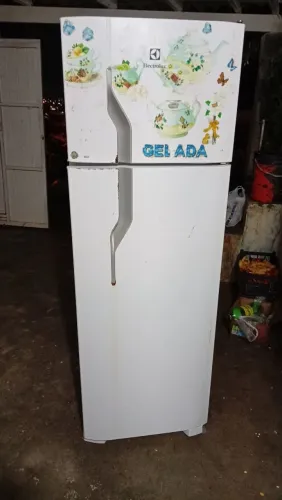 Geladeira Eletrolux