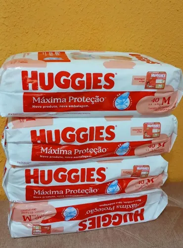 Fralda Huggies TAMANHO M