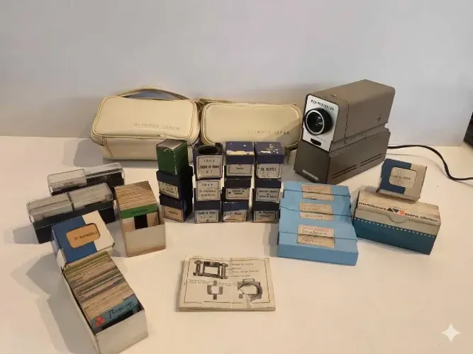 Projetor de Slides Vintage Olympus Pen-Projector Raro /Acessórios e Estojos Originais