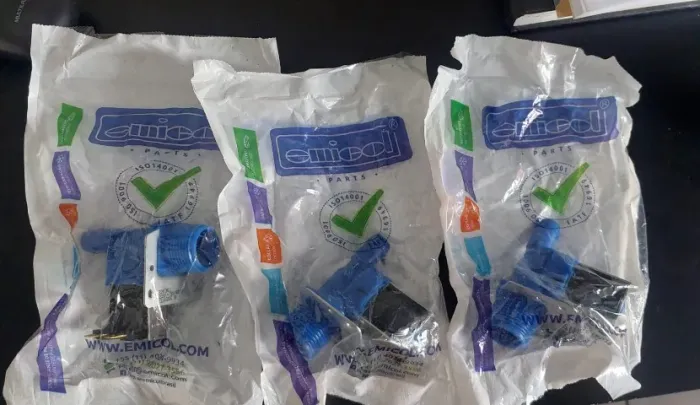 KIT 3 VÁLVULA EM L SIMPLES DE ENTRADA DE ÁGUA PARA LAVADORAS COM SUPORTE 220 VOLTS