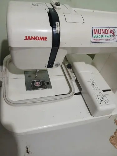 Máquina de bordar