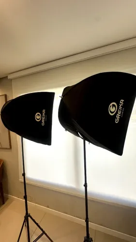 VENDO KIT COMPLETO DE ILUMINAÇÃO FOTOGRÁFICA - GREIKA MINI PIONEER 250DI