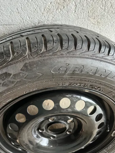 2 Rodas 16 furacao 114,3 e 2 pneus grandtreck 215/65 r16 102h